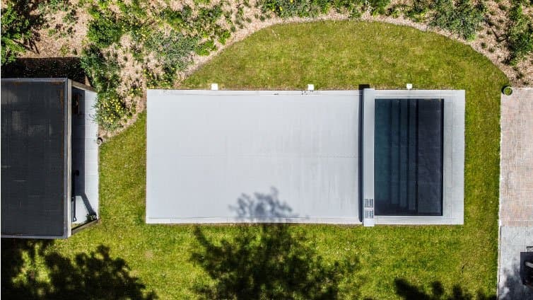 Aerial cover almost fully closed